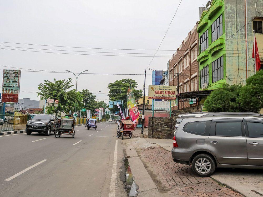 Antares Hotel Medan Exterior foto