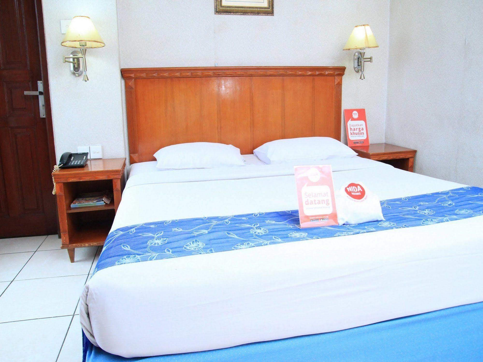 Antares Hotel Medan Exterior foto