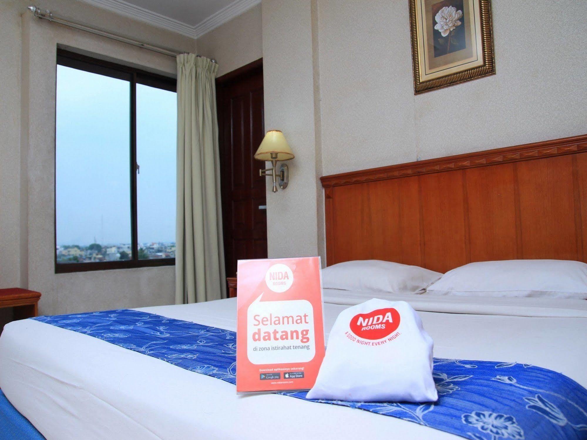 Antares Hotel Medan Exterior foto