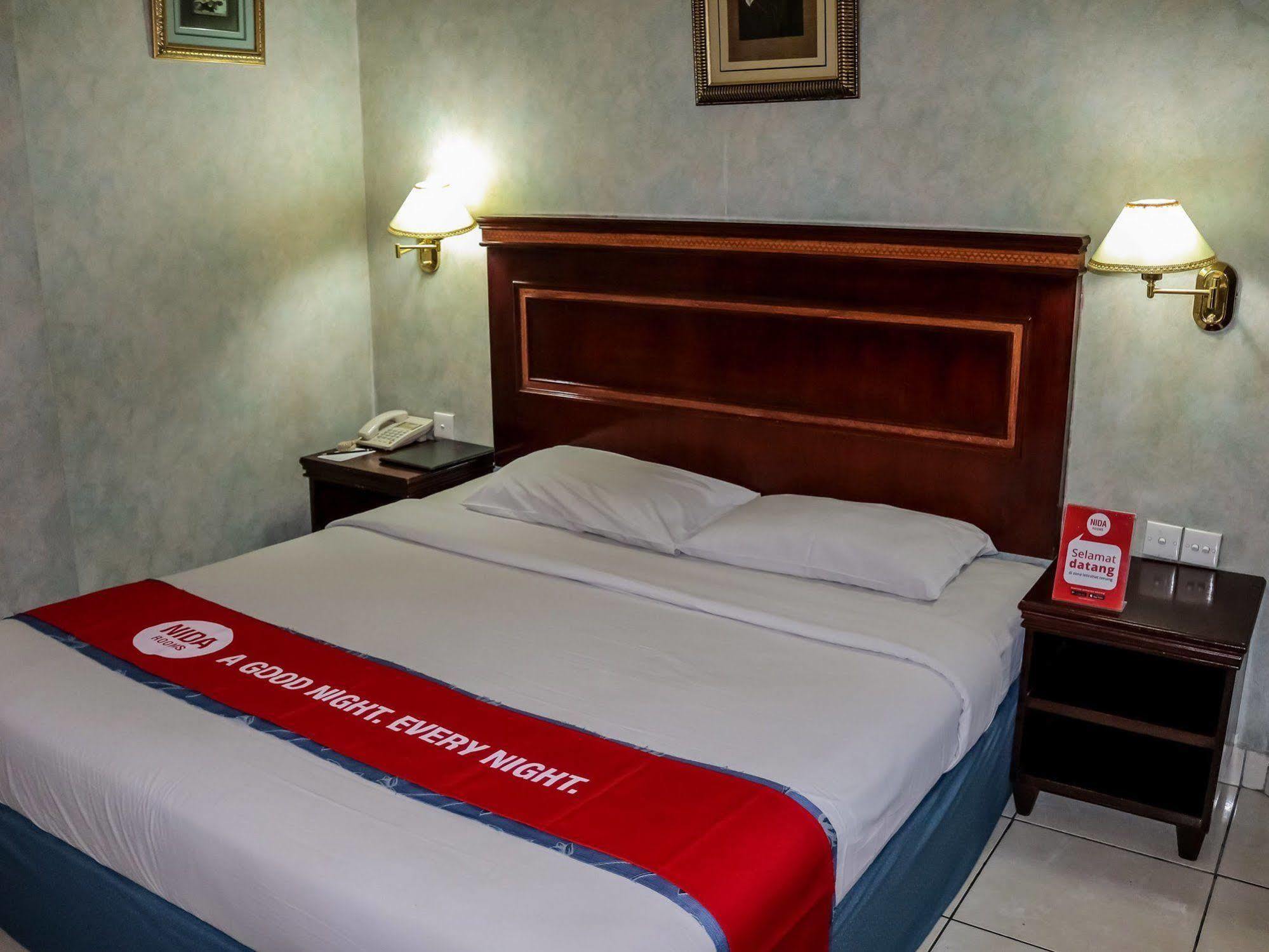 Antares Hotel Medan Exterior foto